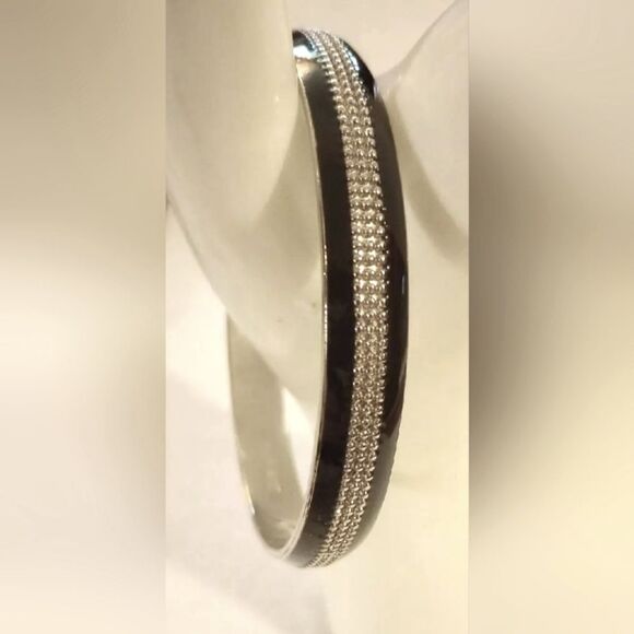 Lia Sophia Bangle Bracelet Black Enamel w/Textured Raised Center(Silver)NWT - Picture 1 of 2